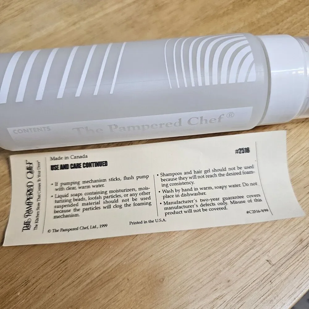 Pampered Chef Foaming Soap Pump Dispenser #2516 White w/ Instructions Canada